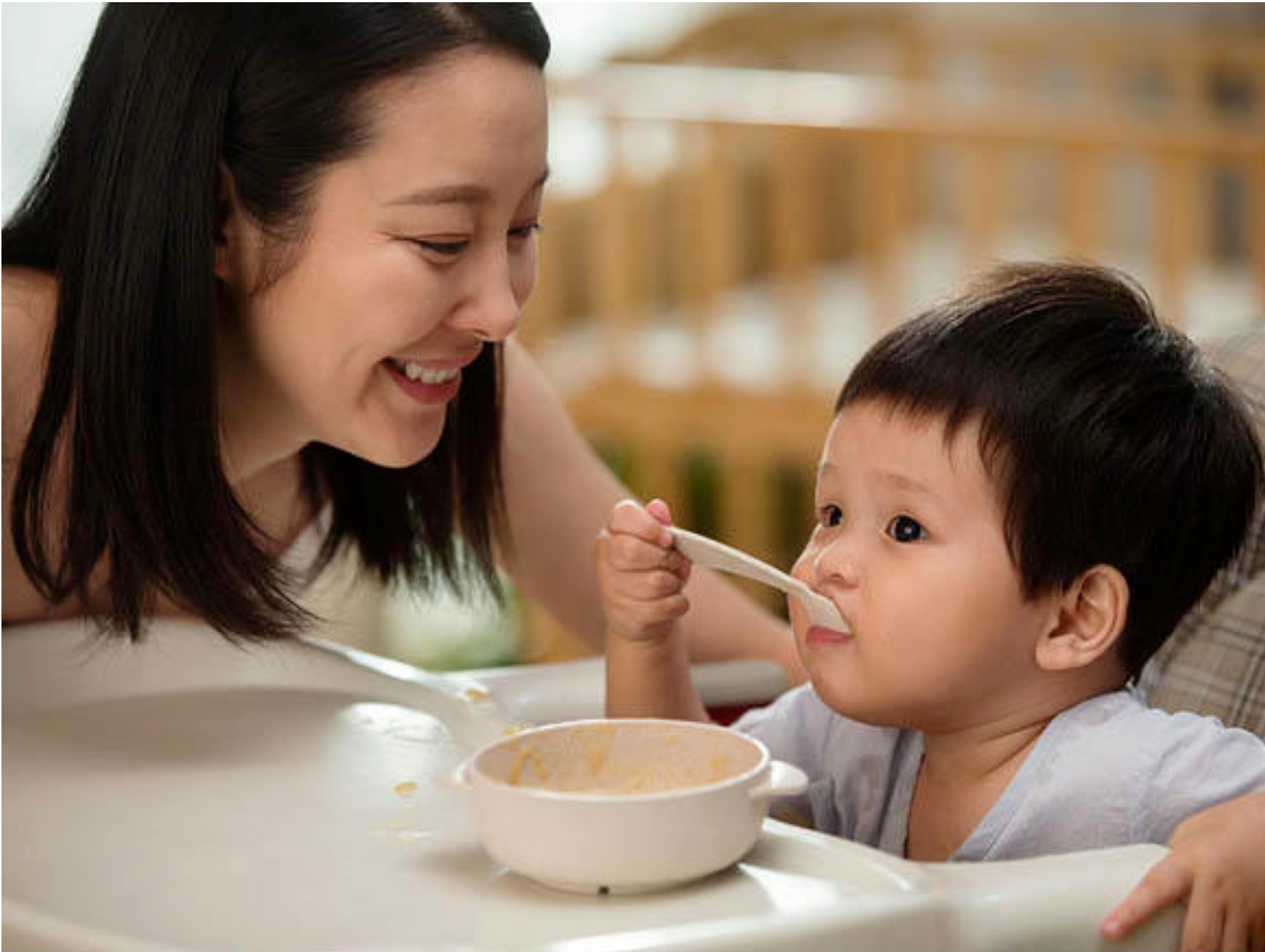 追着孩子喂饭，苦了家长，坑了娃！